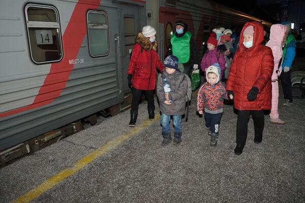 Очередную группу вынуж­денных пересе­ленцев из ЛНР и ДНР приняла Самарская область