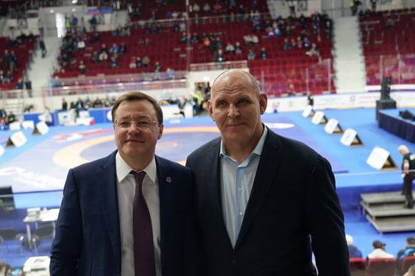 Трехкратный Олимпийский чемпион, Герой РФ Александр Карелин оценил Дворец спорта в Самаре