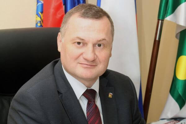 Евгений Макридин сохранил пост главы Волжского района