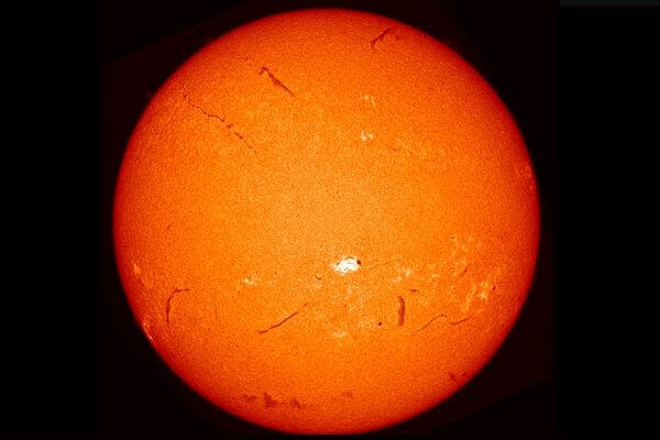 Ученые увидели на Солнце шрамы