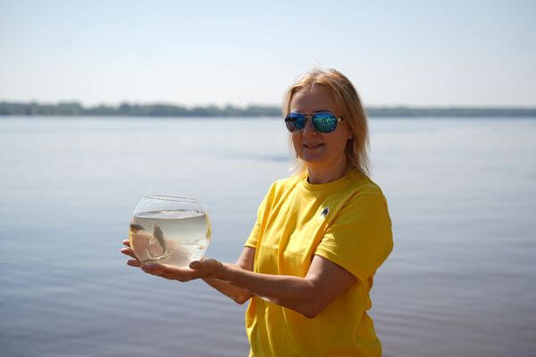 Работники Куйбышевского НПЗ провели ежегодную эколо­ги­ческую акцию «Золотая рыбка»