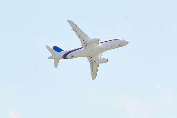 Самолет Москва-Ереван экстренно призем­лился в Самаре из-за авиадебошира