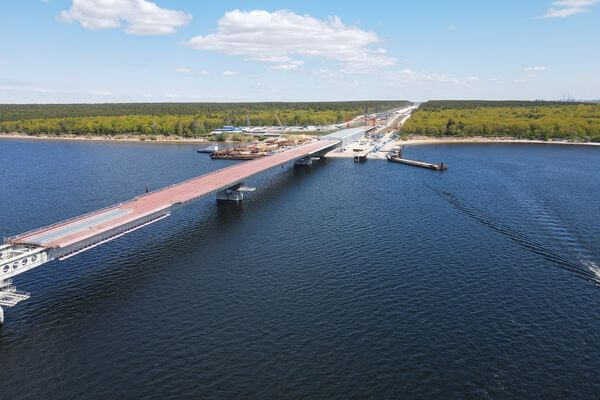 В Самарской области ожидают, что к концу 2022 года мост через Волгу будет готов на 75%