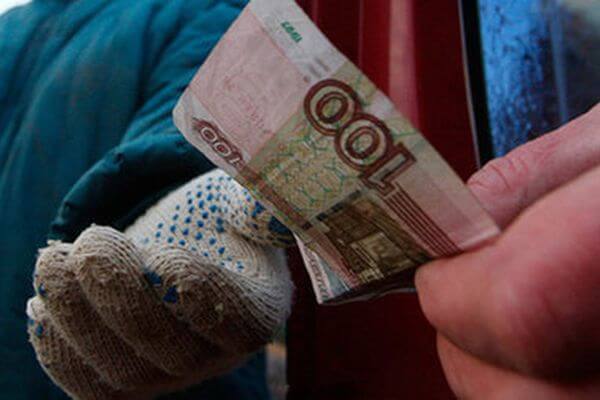 Работникам порта Сызрани платили меньше, чем работ­никам порта Самары