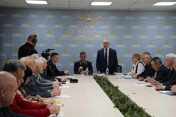 Самарские ветераны-право­охра­нители предложили полицейским помощь в борьбе с кибермошенничеством