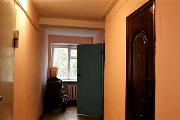 Суд заставил директора общежития в Самаре отремон­ти­ровать душевые и туалеты