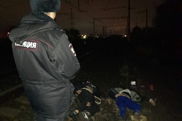 В Самарской области поезд сбил двух молодых людей насмерть