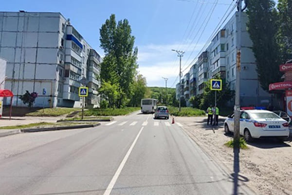 В Жигулевске к ответ­ствен­ности привлечен водитель, сбивший 15-летнего подростка на пешеходном переходе