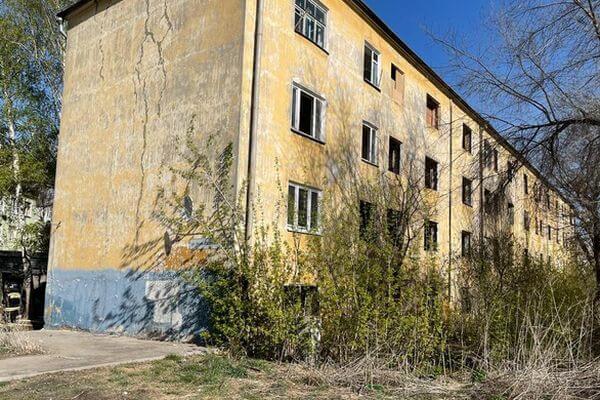 Прокуроры считают, что пожар в рассе­ленном доме на Ново-садовой в Самаре случился из-за отсут­ствия ограждения