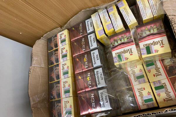 У жительницы Самары изъяли 5 тысяч немар­ки­ро­ванных пачек сигарет