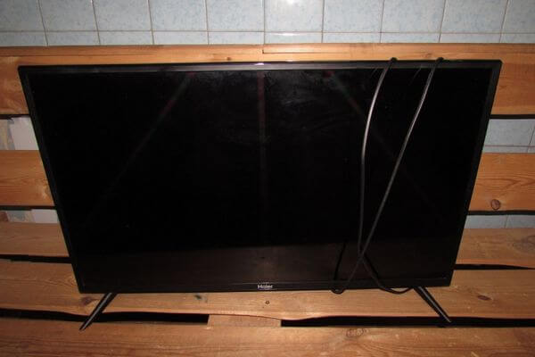 Три телевизора и спиртное вынес вор из дачного домика в Самарской области