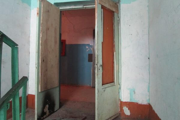 Житель Самарской области пошел в общежитие искать женщину и устроил поножовщину