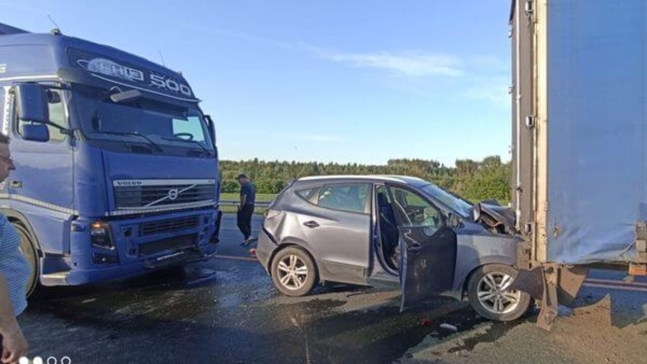 В Сызрани «Вольво» врезался в «Хендай», который отлетел в полуприцеп |  CityTraffic