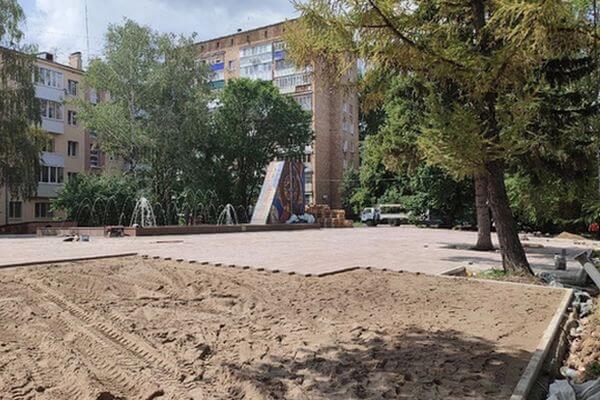 В сквере Первых Космонавтов на улице Гагарина в Самаре появится живая изгородь