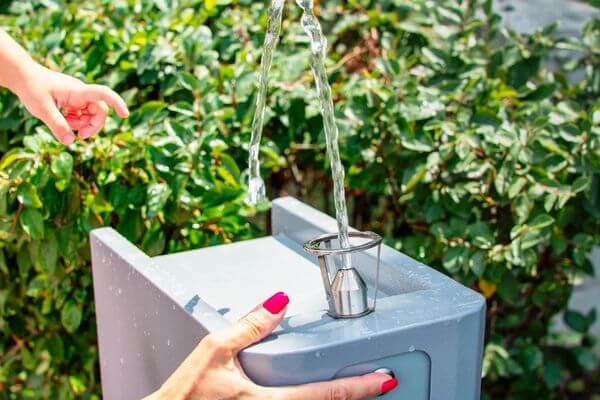 В Струковском саду в Самаре заработал бесплатный фонтанчик с питьевой водой