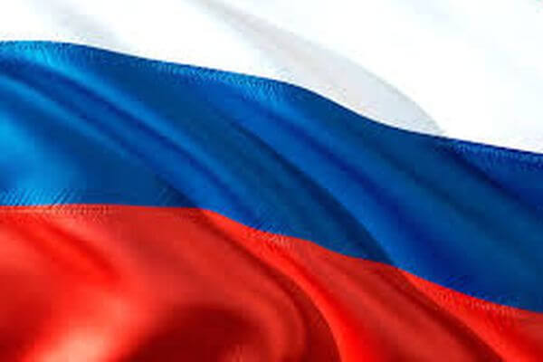 В Самаре в День флага состоится автопробег, а на набережной Тольятти развернут самый большой флаг России