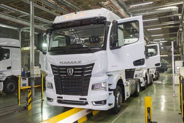 КАМАЗ обещает собрать полностью отече­ственный грузовик уже через два месяца