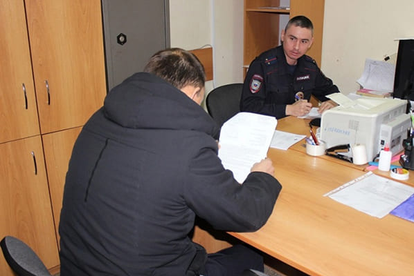 На жителя Самарской области завели уголовное дело из-за мошен­ни­чества с получением пособия по безработице