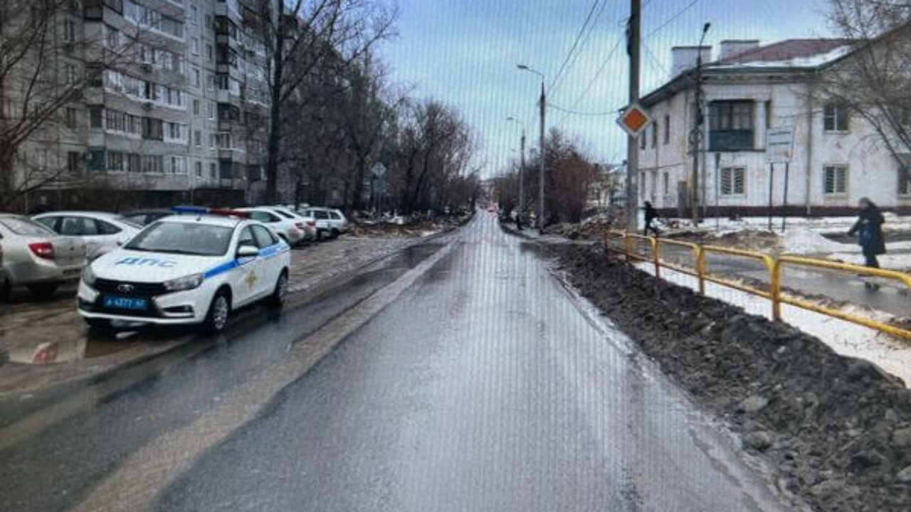 В Тольятти разыскивается мотоциклист, сбивший ребенка на тротуаре |  CityTraffic