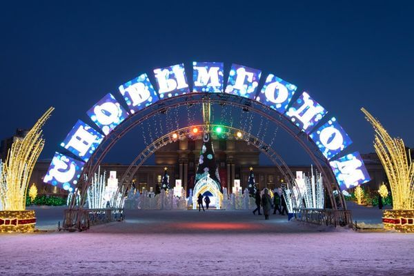 На площади Куйбышева в Самаре установят световые арки и комплекс «Часы»