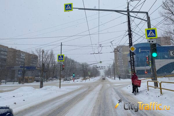 Дороги Тольятти в первые дни 2024: опасно даже там, где почистили