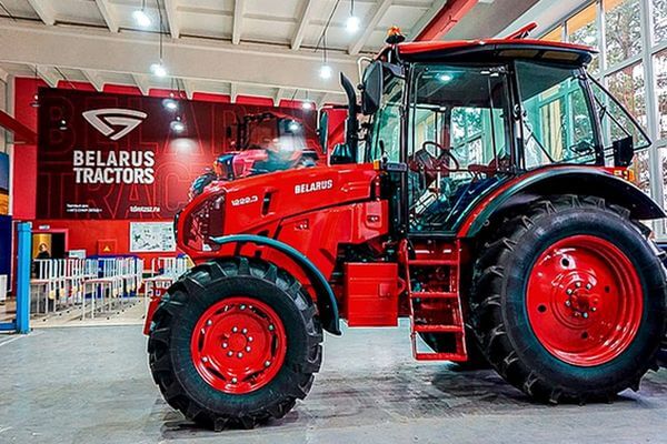 Публика неодно­значно встретила модер­ни­зацию трактора «Беларус»