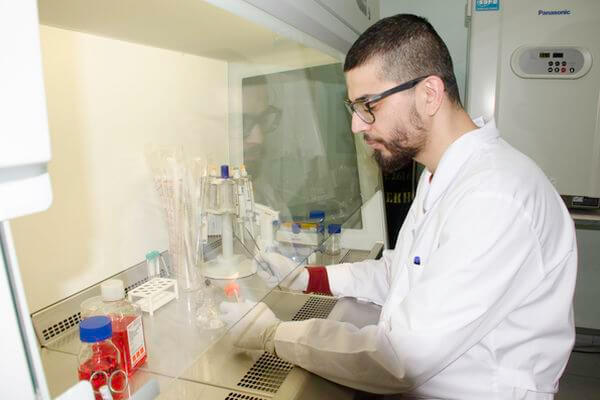 Ученые из Тольятти приняли участие в разра­ботке веществ, подав­ляющих рост клетки рака молочной железы