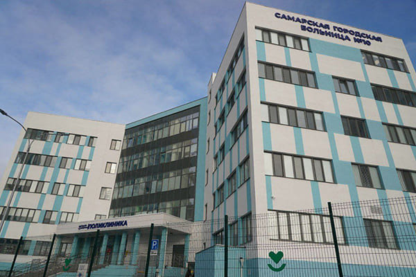 В Самаре подрядчик оштра­фован на 2,3 млн рублей за нарушение сроков строи­тельства поликлиники в Волгаре