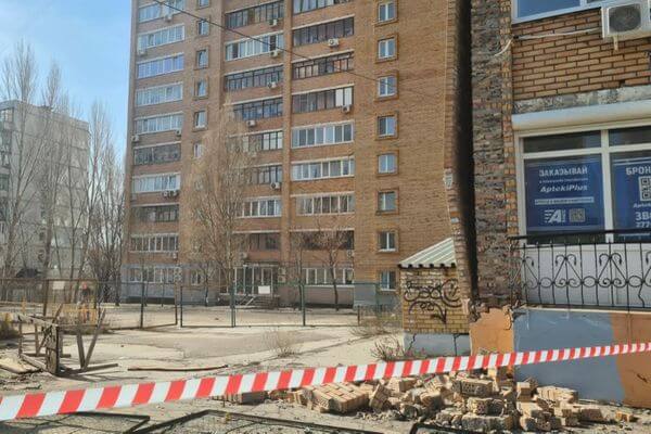 В Самаре произошло обрушение наружной кладки дома на проспекте Кирова