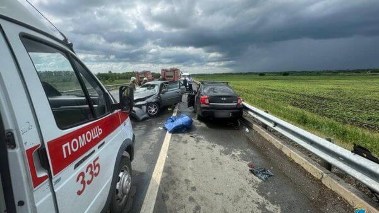 Двое погибли, четверо получили ранения в столкновении двух автомобилей в  Самарской области | CityTraffic