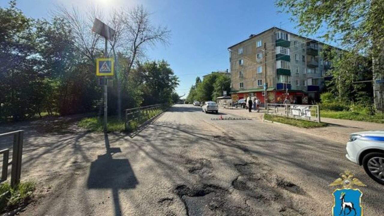 В Сызрани погибла пешеход, попав под колеса «Гранты» | CityTraffic