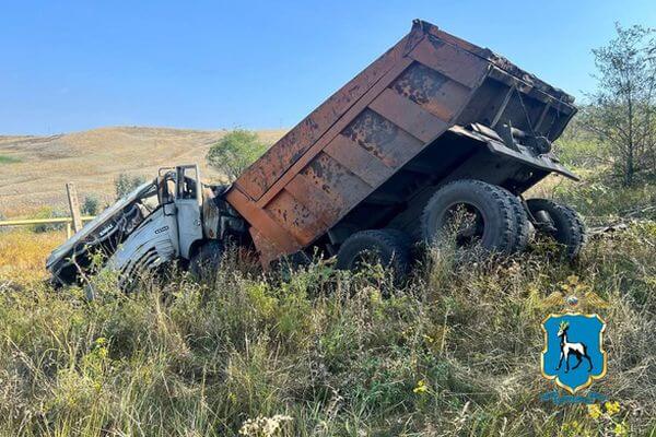 В Самарской области погиб водитель грузовика, вылетевшего в кювет