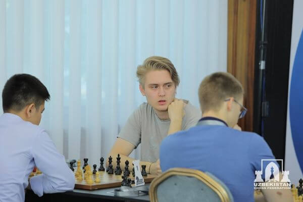 Гроссмейстер из Тольятти стал третьим в мире по быстрым шахматам среди юниоров до 20 лет